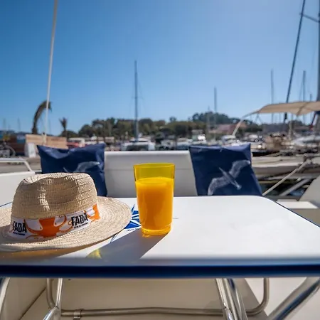 Hebergements Bateaux A Quai Bateau-hôtel Porquerolles